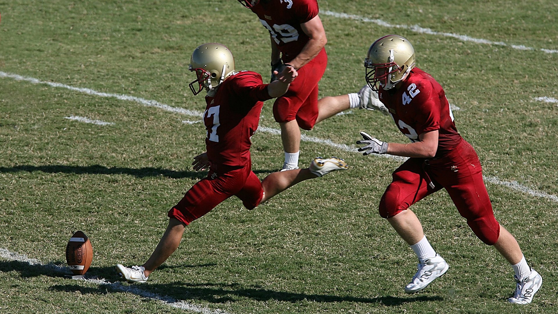 开云kaiyun-俱乐部多元化运营模式发展缓慢，俱乐部发展现状及对策